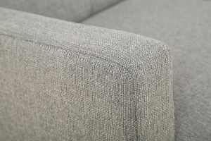 Canapé scandinave 2 places en tissu gris et bois clair MOON