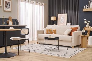 Canapé convertible 3 places en tissu beige et bois clair avec matelas 13 cm SKANDY