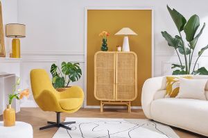 Fauteuil pivotant design en tissu effet velours jaune moutarde et métal noir ANDY