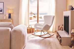 Rocking chair scandinave en tissu effet peau de mouton blanc, métal noir et bois clair  ESKUA