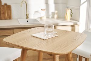 Table haute carrée frêne scandinave L60 cm BALTIK