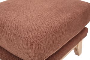 Pouf repose-pieds scandinave en tissu chenille terre brûlée et bois clair OSLO