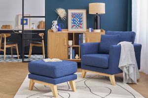 Pouf repose-pieds déhoussable scandinave en tissu bleu foncé et bois clair OSLO