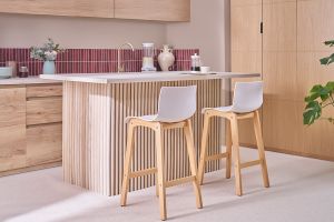 Tabourets de bar design bois et blanc H65 cm (lot de 2) NEW SURF