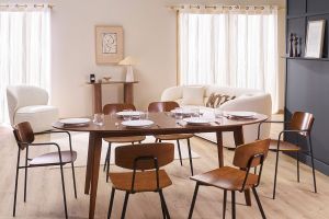 Table à manger extensible ovale en bois foncé L150-200 MARIK