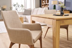 Chaises en tissu beige et bois foncé (lot de 2) SHANA