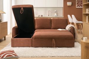 Canapé d'angle convertible réversible avec coffre 3 places en tissu chenille terre brûlée et bois clair ORSO