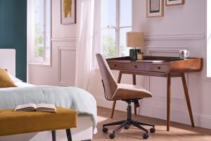 Chaise de bureau à roulettes en bois et tissu effet velours texturé beige DOUGLAS