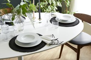 Table à manger design blanche ovale L170 cm HALIA