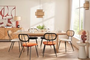 Sedie design in tessuto effetto lana bouclè bianco, metallo nero e rattan intrecciato (set di 2) SWANN