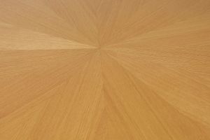 Table à manger ronde en bois clair chêne D137 cm DITA