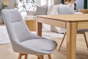 Chaises en tissu effet velours texturé gris clair et bois clair (lot de 2) ALESS
