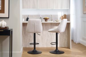 Tabourets de bar réglables pivotants 360° en tissu effet velours texturé beige et métal (lot de 2) ALESS