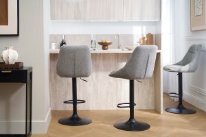 Tabourets de bar réglables pivotants 360° en tissu effet velours texturé gris et métal (lot de 2) ALESS
