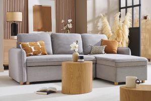 Canapé d'angle convertible réversible avec coffre 3 places en tissu chenille gris et bois clair ORSO