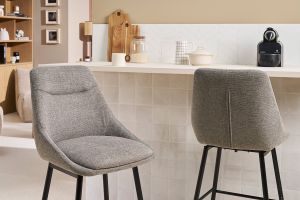 Tabourets de bar pivotants 360° en tissu effet velours texturé gris et métal H66 cm (lot de 2) ALESS