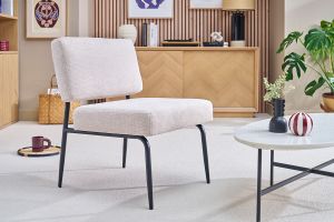 Fauteuil en tissu chenille beige et métal noir VEDANA