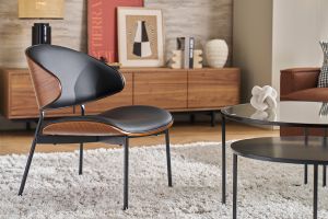 Fauteuil noir, bois foncé et métal noir FABULO