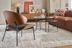 Fauteuil noir, bois foncé et métal noir FABULO