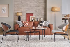 Fauteuil noir, bois foncé et métal noir FABULO