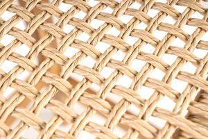 Ethnische Barhocker für den Außenbereich aus massivem Teakholz und Rattangeflecht H66 cm (2er Set) GAWA