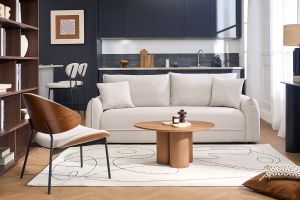 Fauteuil en tissu effet velours texturé beige, bois foncé et métal noir FABULO
