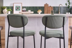 Tabourets de bar fixes en tissu velours côtelé vert kaki H65 cm (lot de 2) BREKA