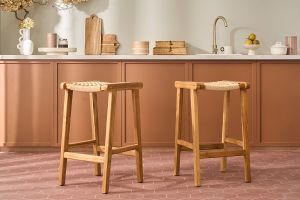 Tabourets de bar ethniques extérieur en bois teck massif et cannage rotin H66 cm (lot de 2) GAWA