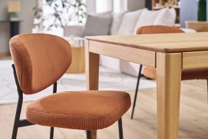 Chaises en tissu velours côtelé terre brûlée et métal noir (lot de 2) BREKA