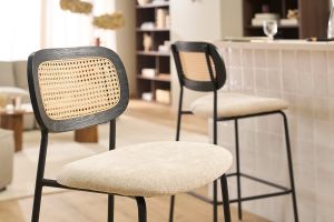 Tabourets design en tissu effet velours texturé beige, métal noir et cannage rotin (lot de 2) MIRANDA