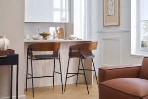 Sgabelli da bar design in legno scuro e metallo nero (set di 2) WESS