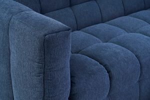 Divano design 3 posti in tessuto effetto velluto testurizzato blu scuro CORTO