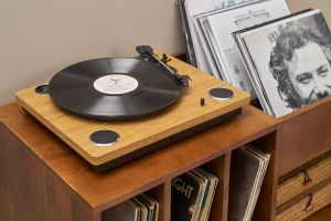Buffet de rangement vinyles en bois manguier massif teinté et métal L90 cm BOOGIE