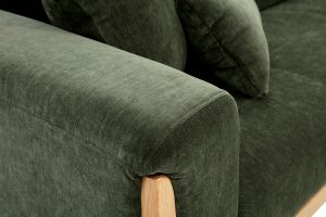 Canapé scandinave 3 places en tissu effet velours vert kaki et bois clair FJORD