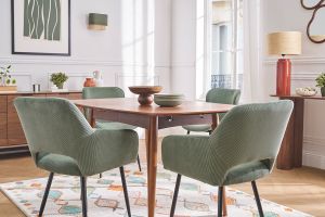 Chaises en tissu velours côtelé vert kaki et métal noir (lot de 2) LAURETTE