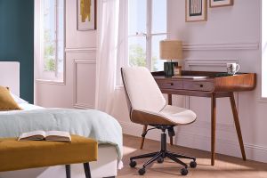 Chaise de bureau à roulettes en bois et tissu effet velours texturé beige DOUGLAS