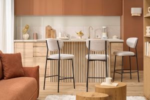 Tabourets de bar fixes en tissu effet velours texturé beige H65 cm (lot de 2) BREKA