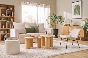 Fauteuil en tissu effet velours texturé beige et métal noir SHELBY