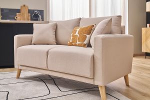 Canapé 2 places en tissu beige et bois clair MUNIK
