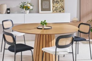 Table à manger ronde en bois clair chêne D137 cm DITA