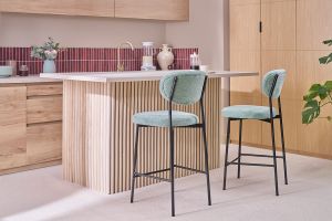 Tabourets de bar fixes en tissu effet velours texturé vert céladon H65 cm (lot de 2) BREKA