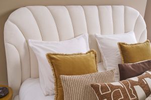 Letto a due piazze 160x200 in tessuto effetto lana ricciolata ARIELLE