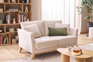 Canapé scandinave déhoussable 2 places en tissu velours côtelé beige et bois clair OSLO
