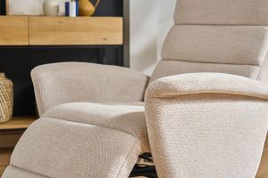 Fauteuil pivotant relax manuel en tissu chenille beige NELSON