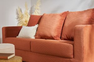 Canapé convertible 3 places en tissu velours côtelé terracotta avec matelas 13 cm BACIO