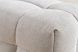 Canapé design 3 places et repose-pieds en tissu effet velours texturé beige CORTO