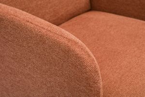 Fauteuil scandinave en tissu effet velours texturé terre brûlée et bois foncé ISKO