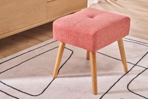 Tabouret bas en tissu effet velours texturé terracotta et bois clair massif H46 cm GUESTA