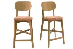 Tabourets de bar en bois clair chêne et tissu effet velours terre brûlée H65 cm (lot de 2) LUCIA