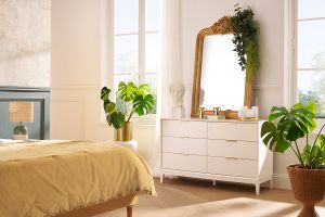 Commode blanche mat et métal doré 6 tiroirs L120 cm GIANA